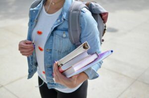 Jak rozpoznać i osiągnąć poziom C1 w języku angielskim? Przewodnik dla zaawansowanych uczniów